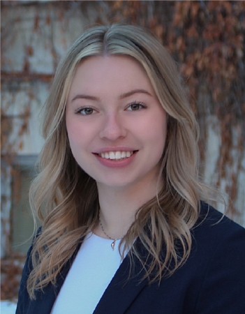 388321_3mt_headshot_alexandragagnon_520x520.jpg
