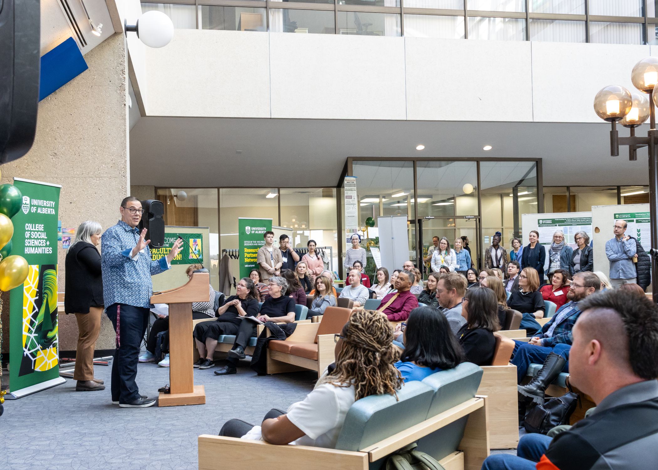 CSSH Dean Chris Andersen welcomes researchers