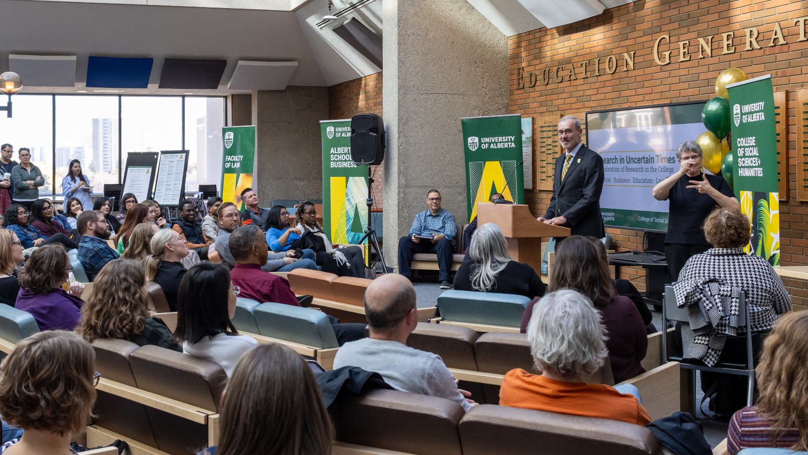 President Bill Flanagan provides opening remarks. (Photos: Laura Sou and Terri Rolfson)